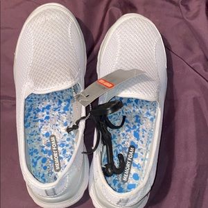 NWT Danskin Memory Foam Slip On Shoes